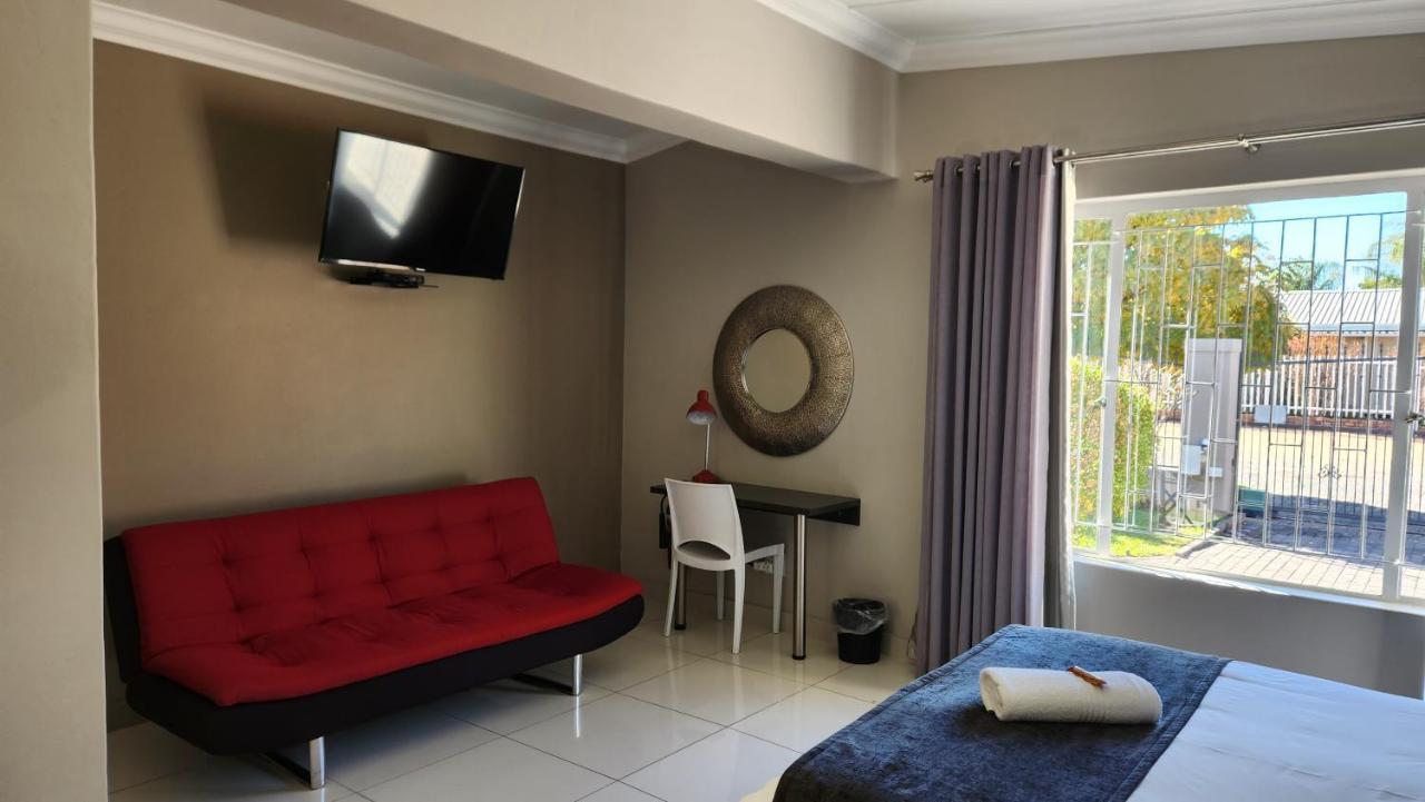 Green Kalahari Guesthouse Upington Kültér fotó