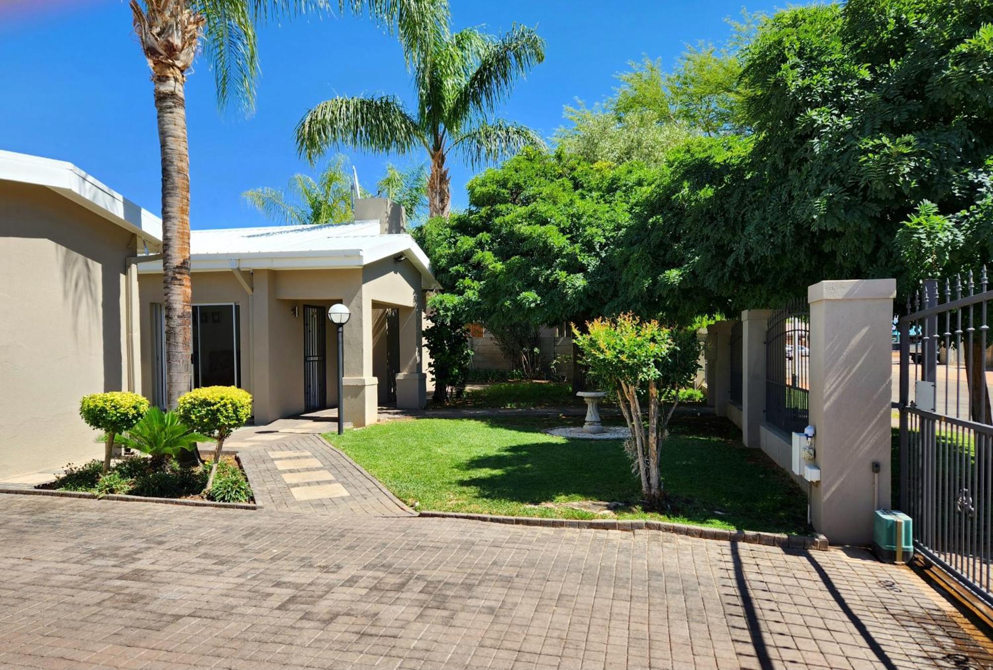 Green Kalahari Guesthouse Upington Kültér fotó